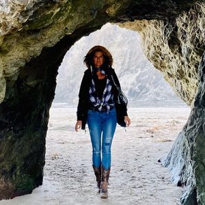 Meet your Posher, Raquel